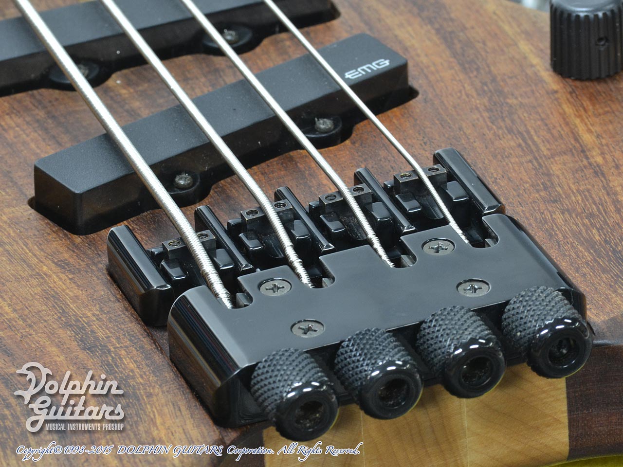 Charo's: Compact Headless Bass (2)