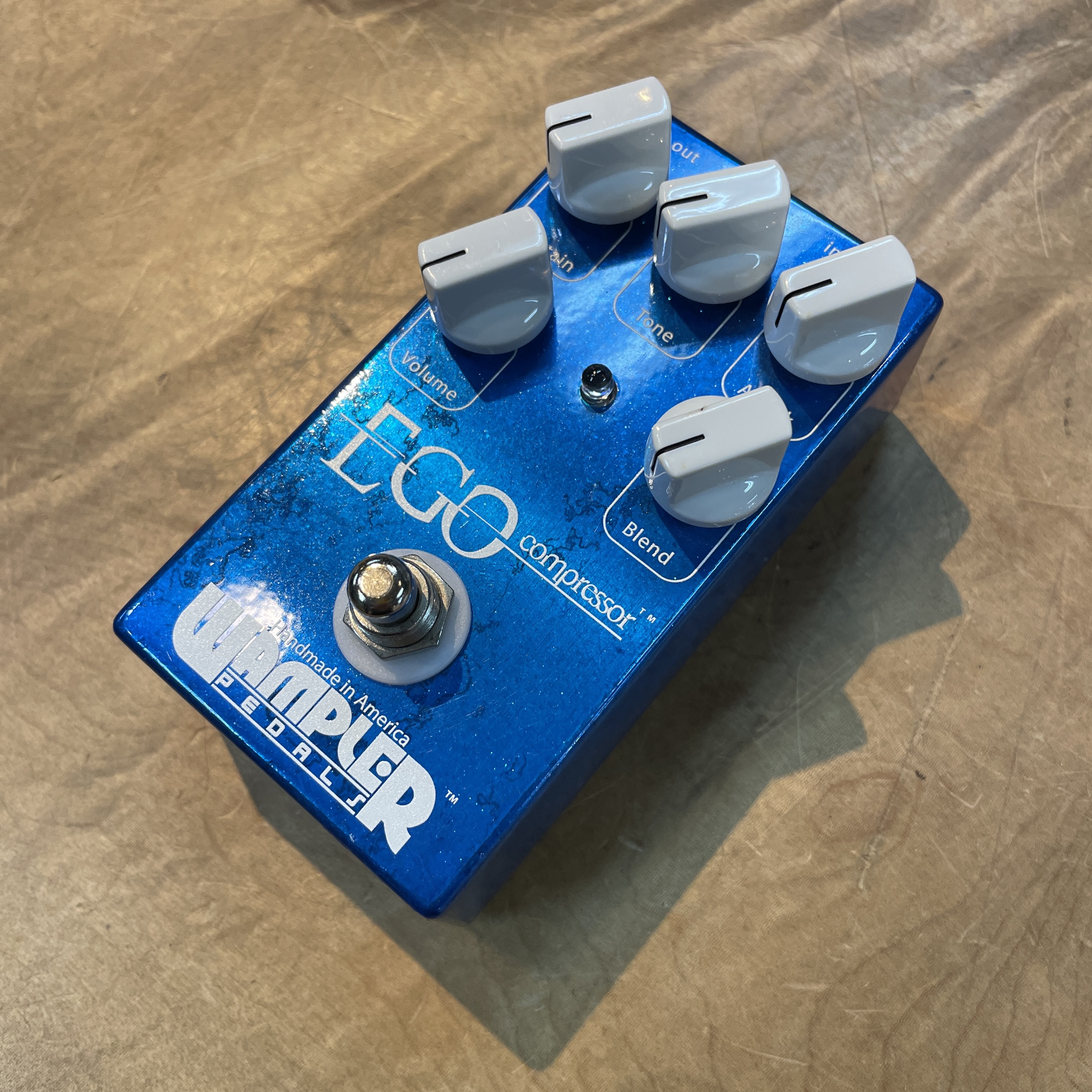 アンプ・DI・エフェクター類 1ページ / ドルフィンギター ズお茶の間