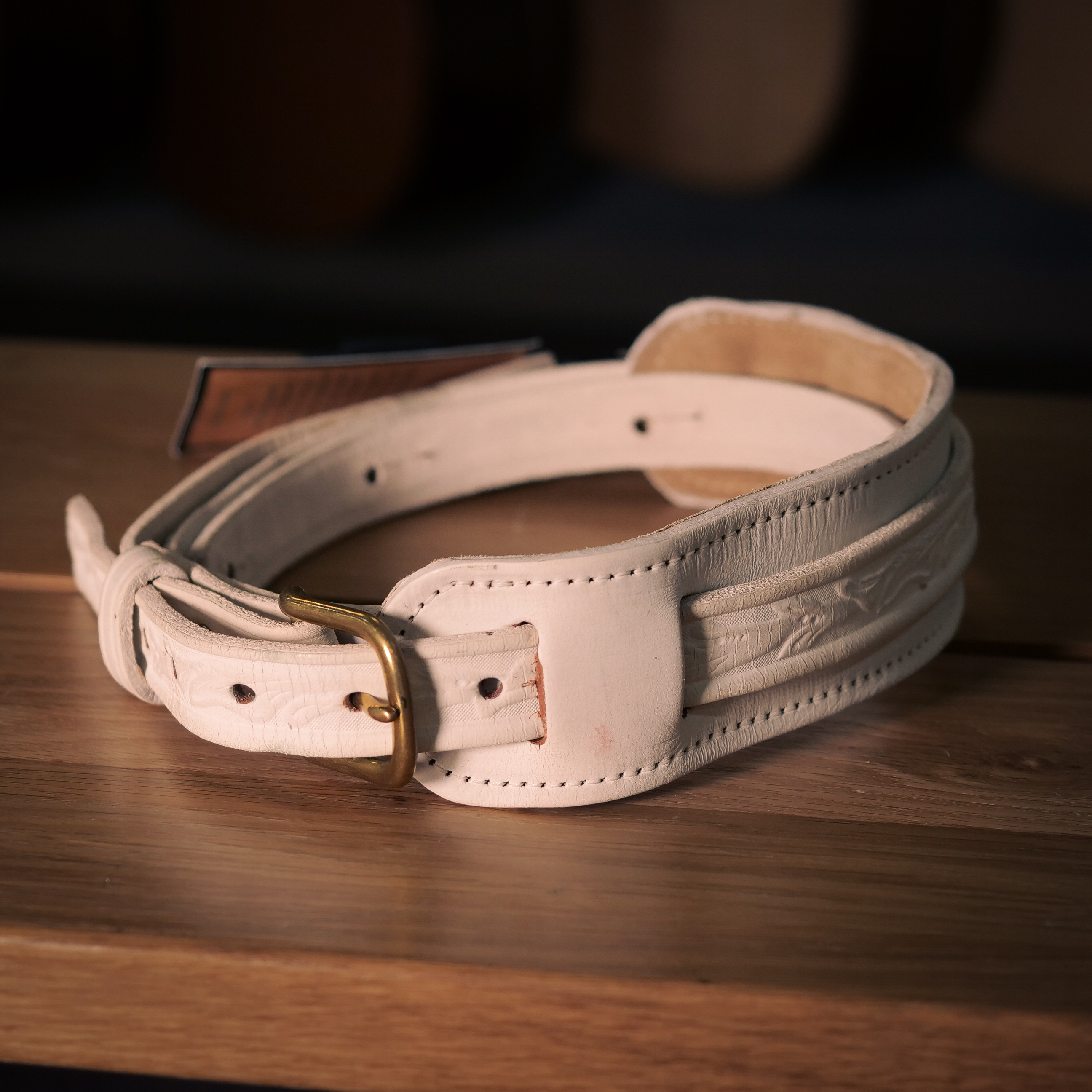 【会員様限定：ポイント還元5%】LHL・レザーストラップ・STRAP PREMIER 70010 white