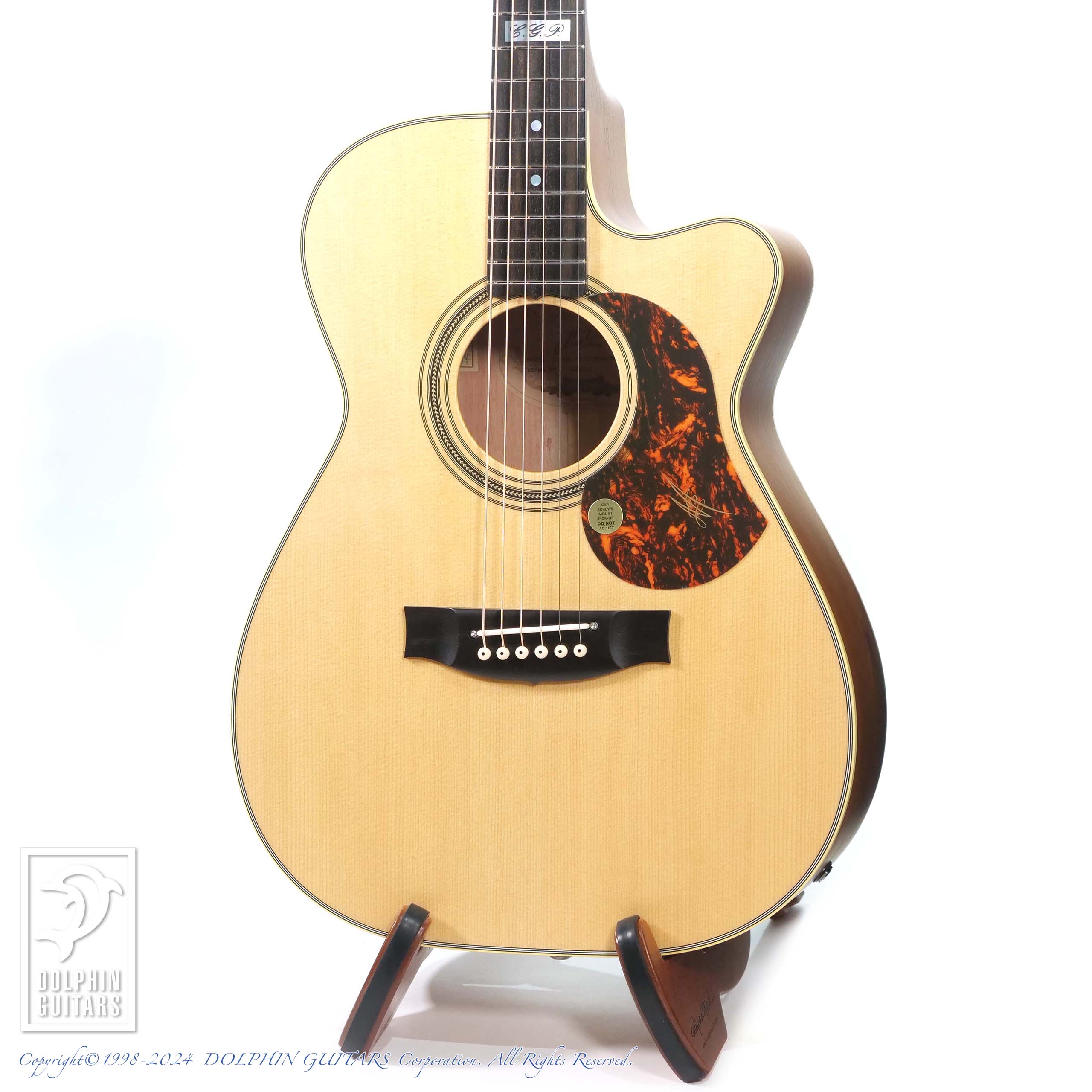 MATON:EBG808CTE (Tommy Emmanuel Signature)