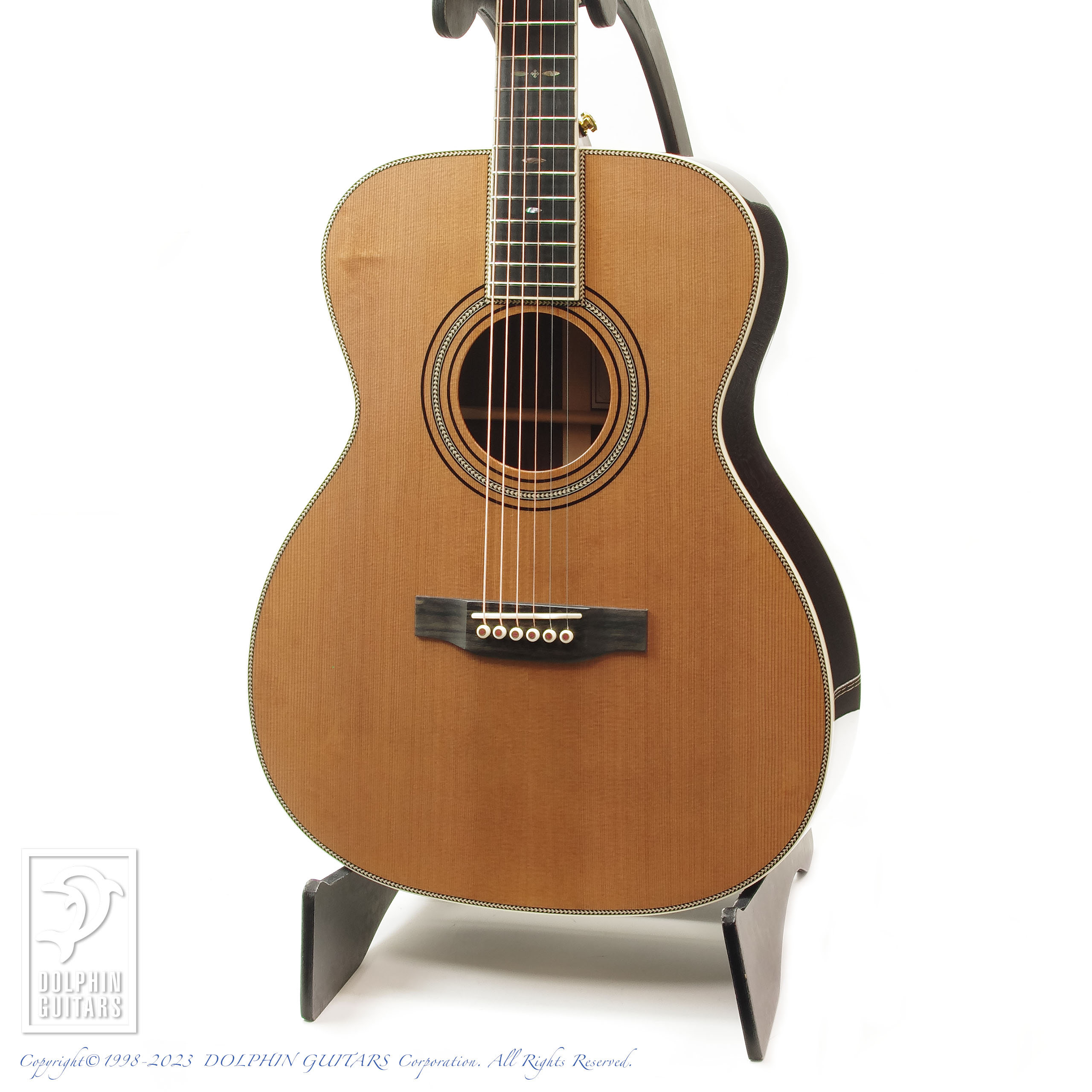 Fonzo Guitar:V32C OM
