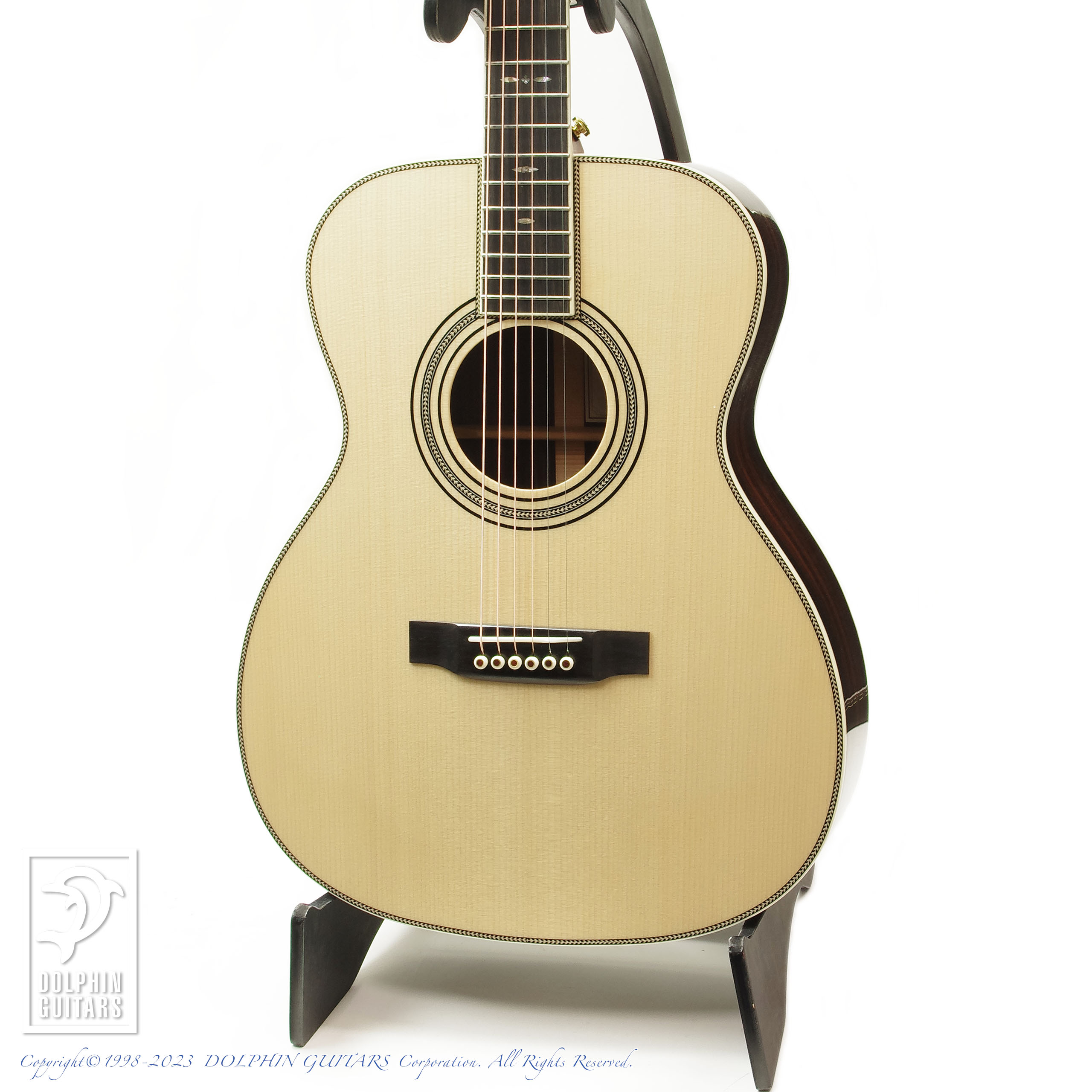 Fonzo Guitar:V32S OM