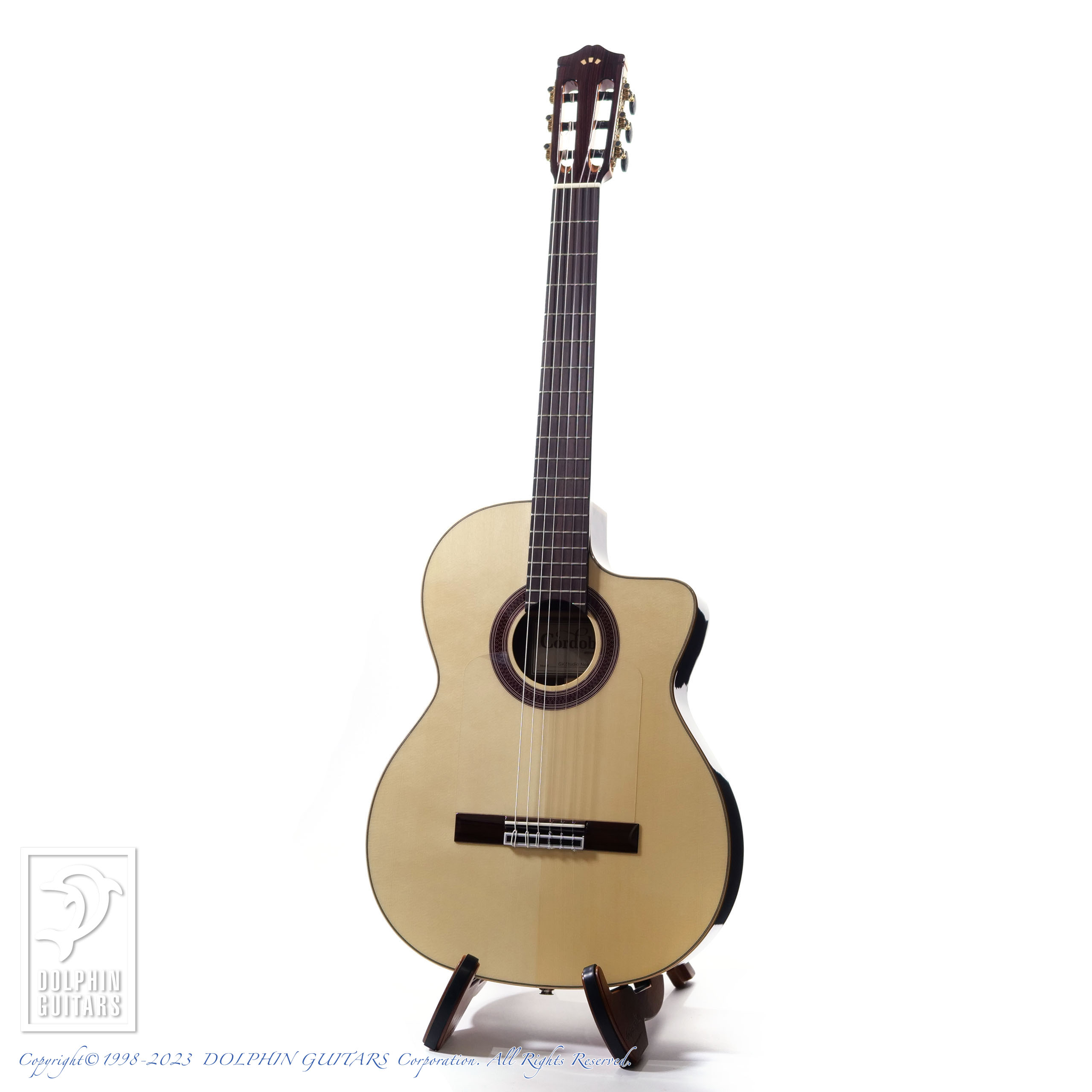 CORDOBA GK Studio Negra (Nylon Strings)|ドルフィンギターズ