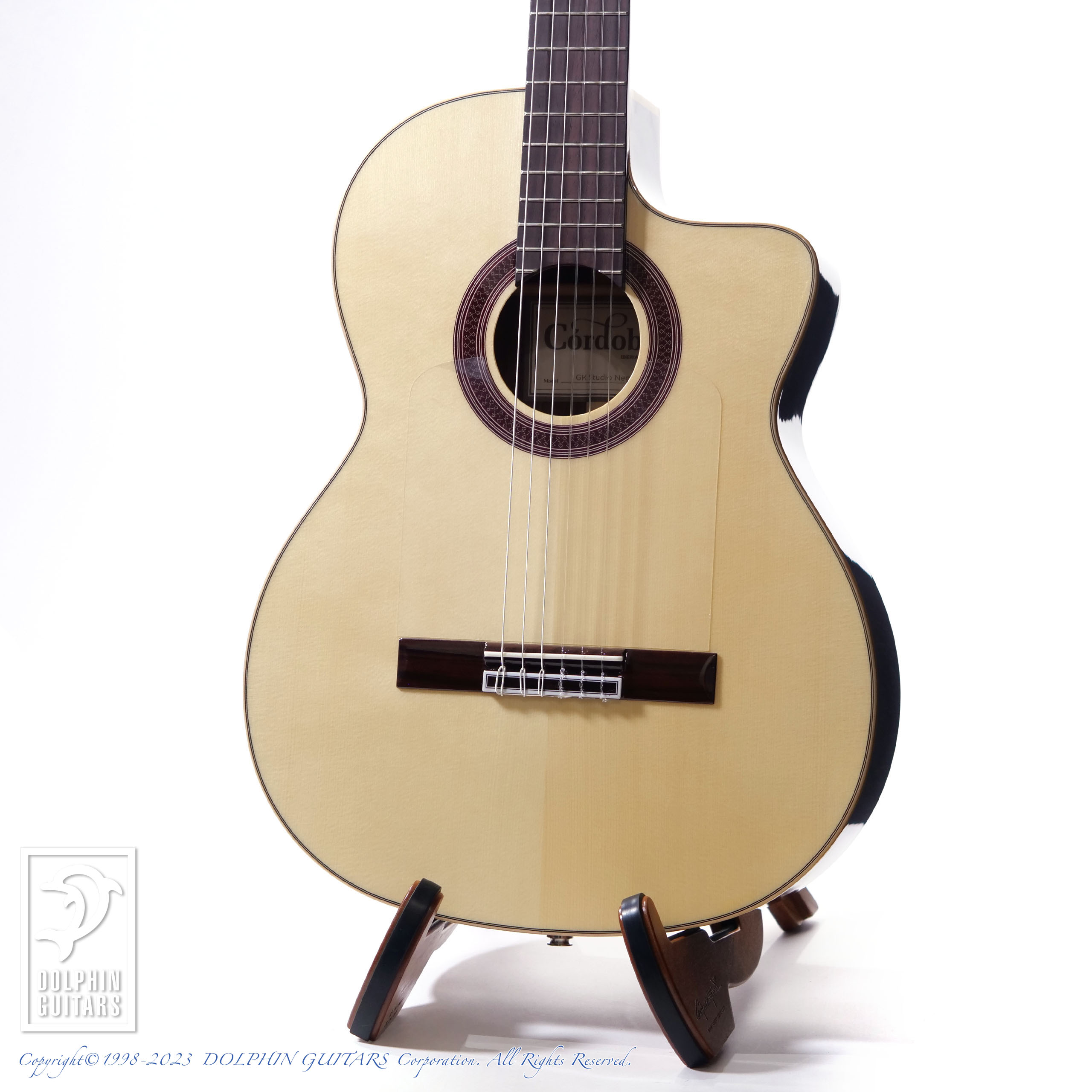 CORDOBA GK Studio Negra (Nylon Strings)|ドルフィンギターズ