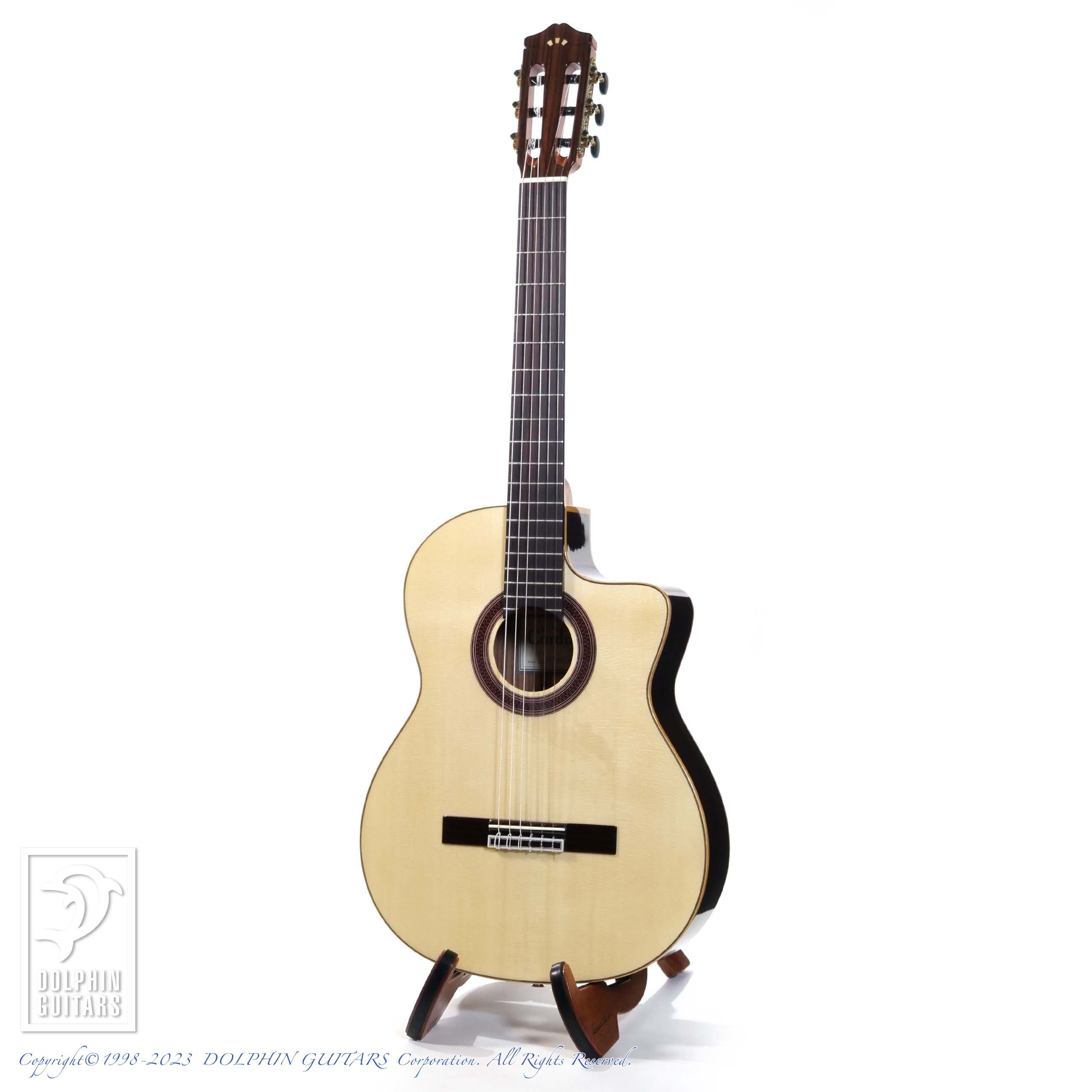 CORDOBA GK Studio Negra (Nylon Strings)|ドルフィンギターズ