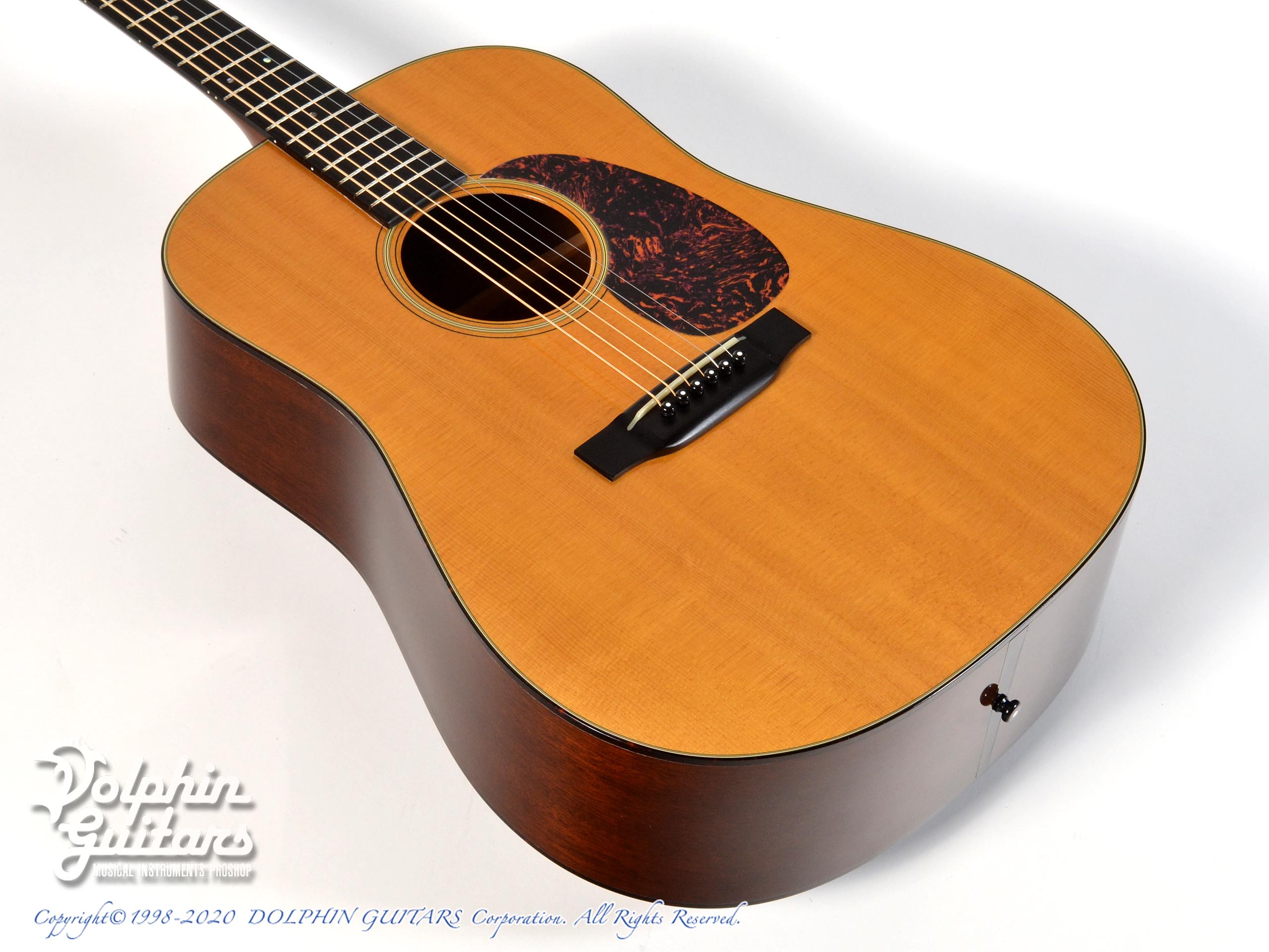 C.F.Martin D-18V|ドルフィンギターズ