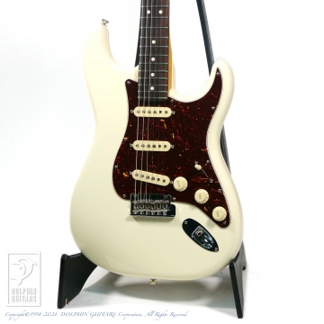 34 American Professional II Stratocaster Rosewood Fingerboard Olympic White