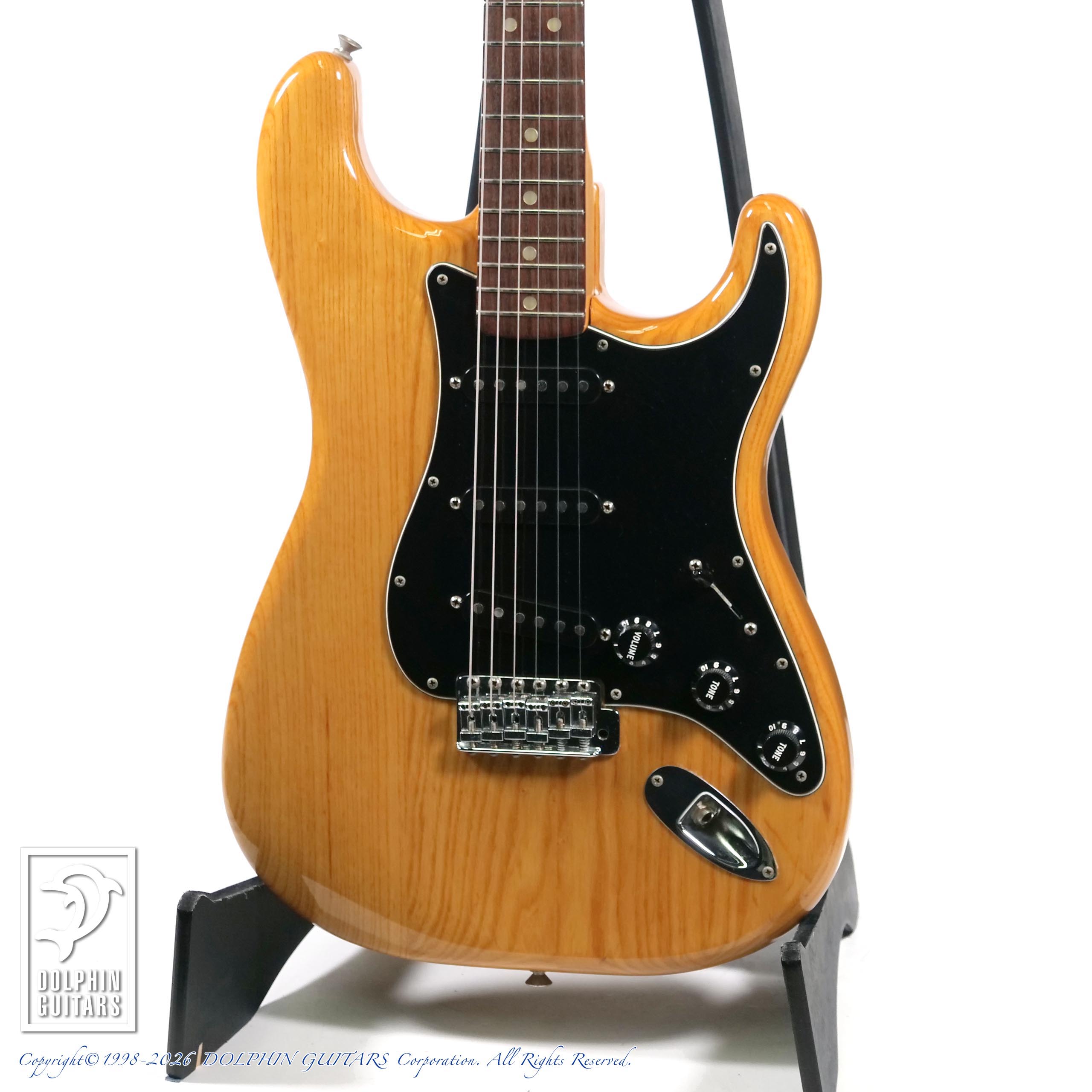 FENDER Stratocaster (Natural)|ドルフィンギターズ