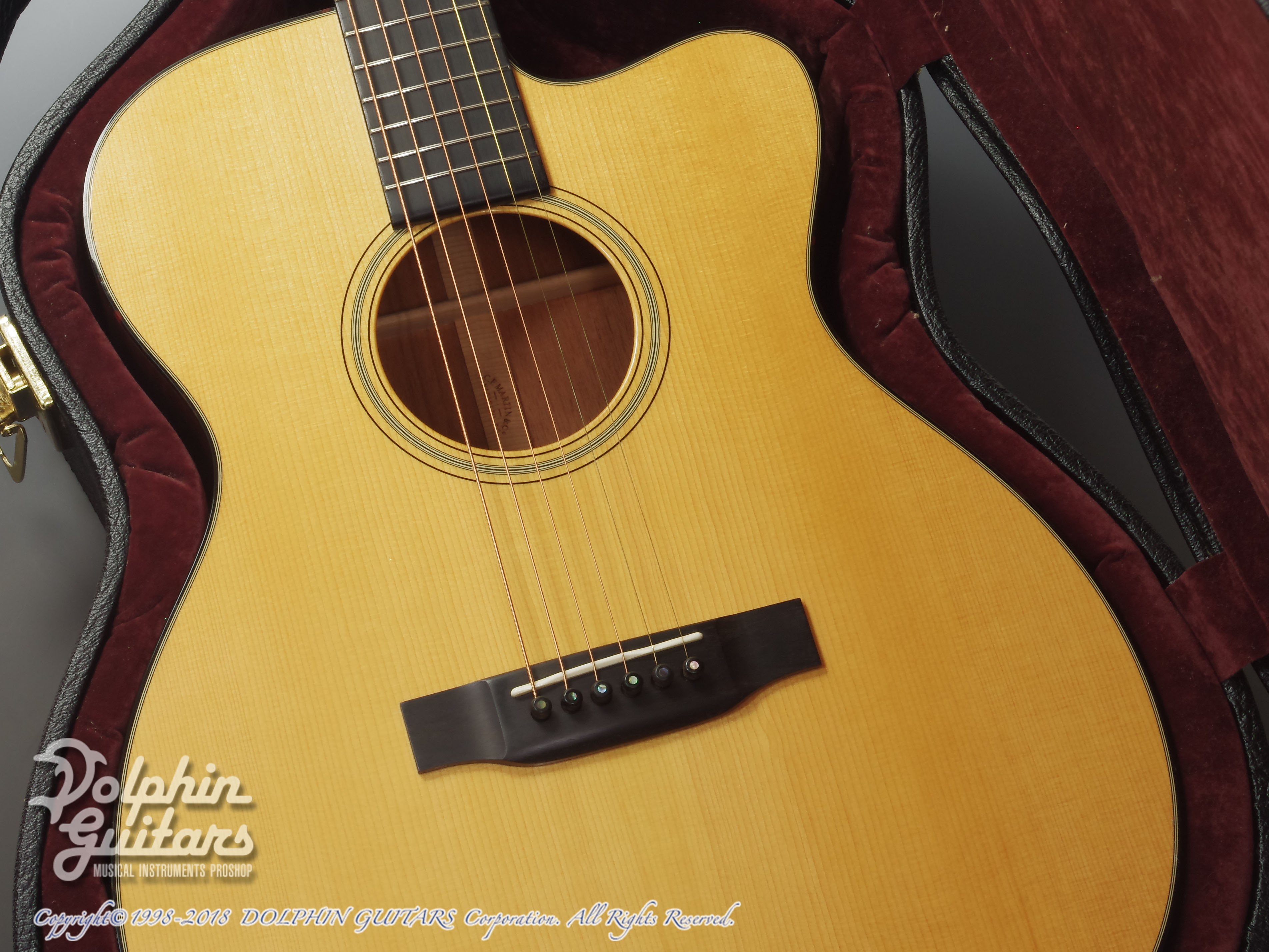 C.F.Martin CTM OMC-18 LJ (Laurence Juber) - ドルフィンギターズ