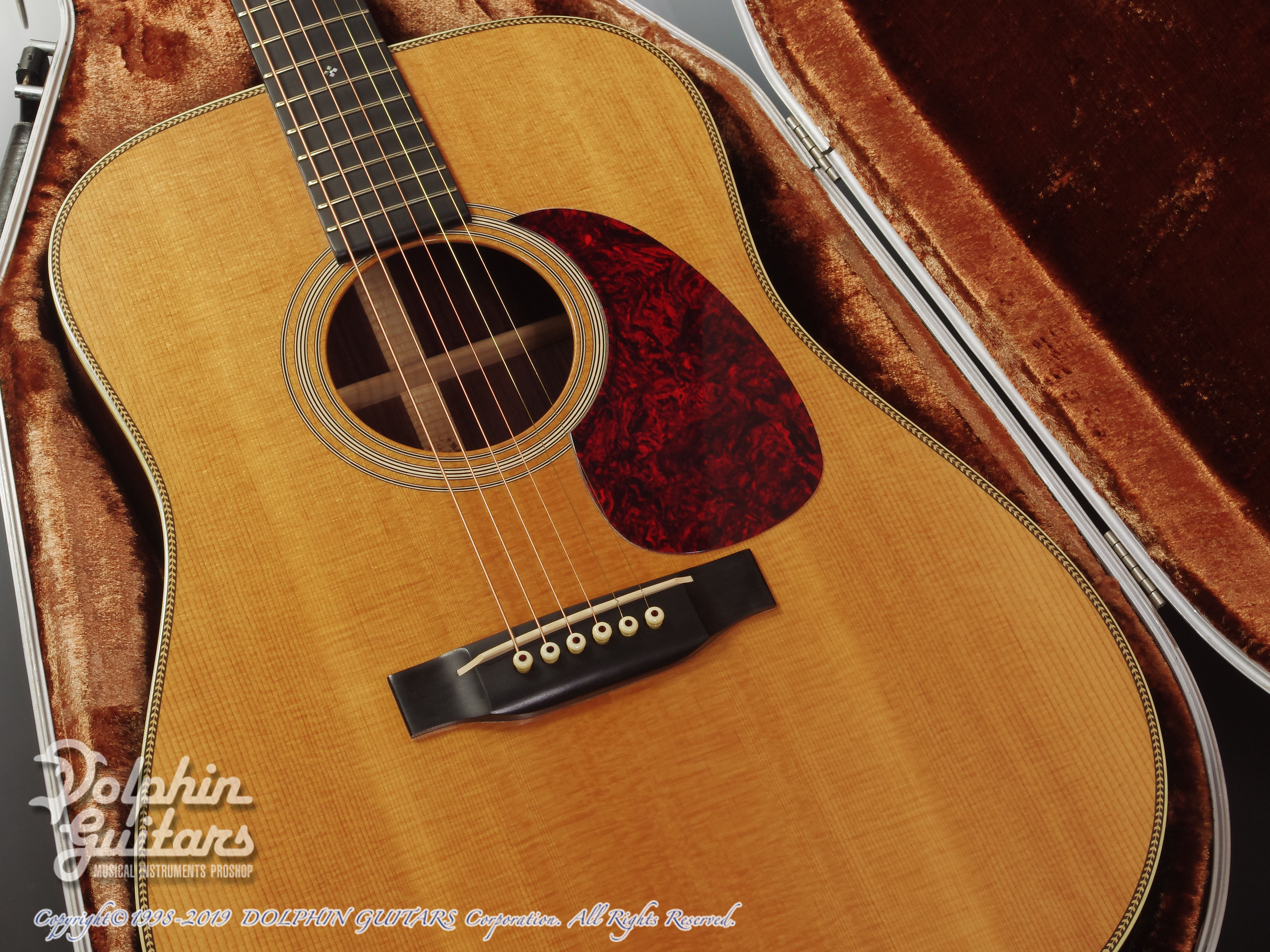 C.F.Martin HD-28 Custom|ドルフィンギターズ