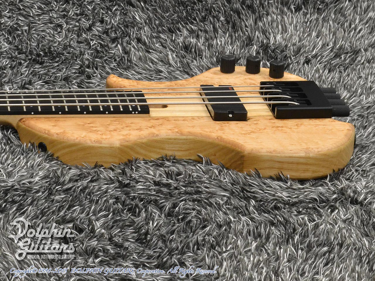 Charo's Compact Headless Bass (Birdseye Maple)|ドルフィンギターズ