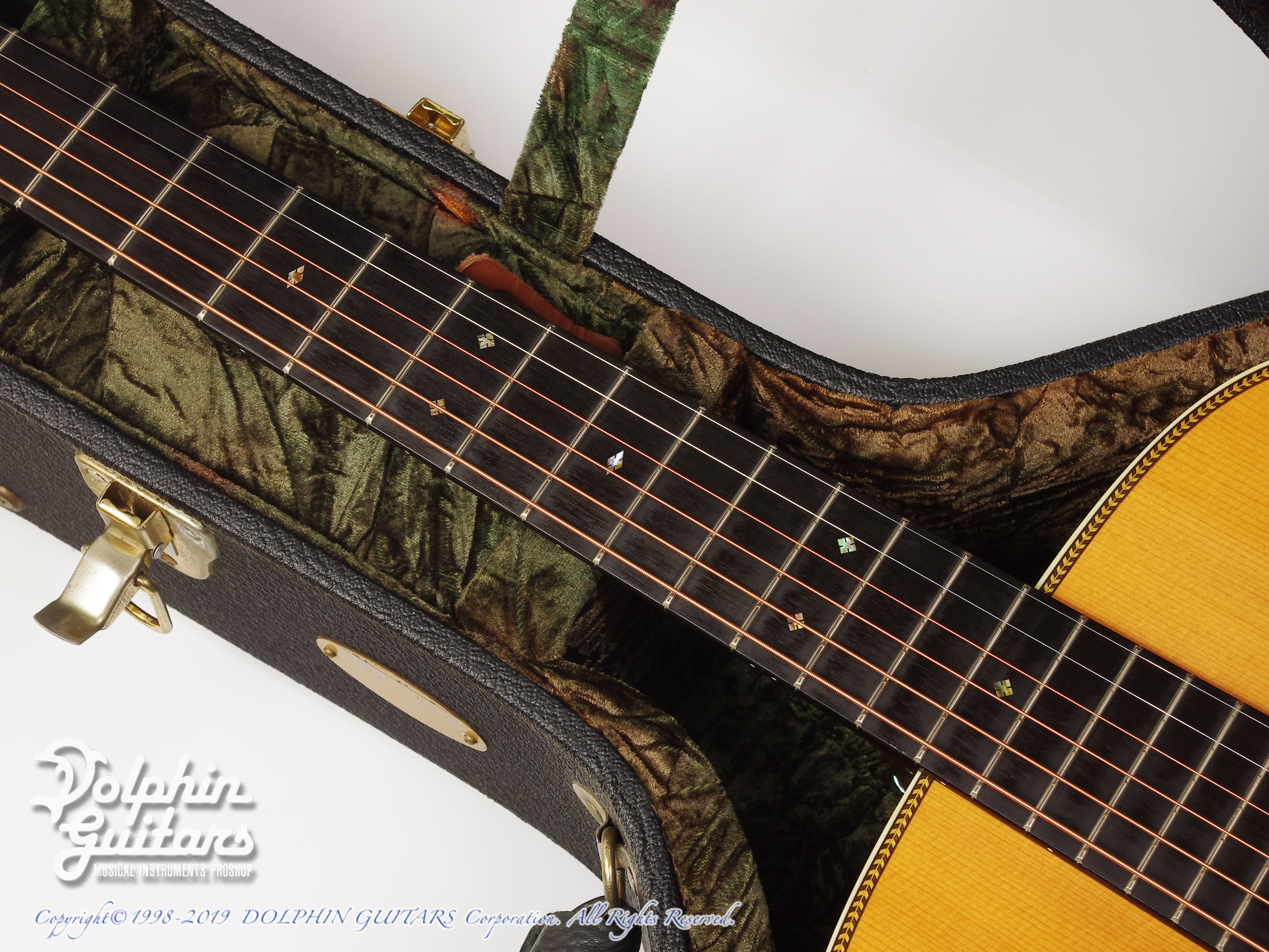 C.F.Martin HD-28V|ドルフィンギターズ