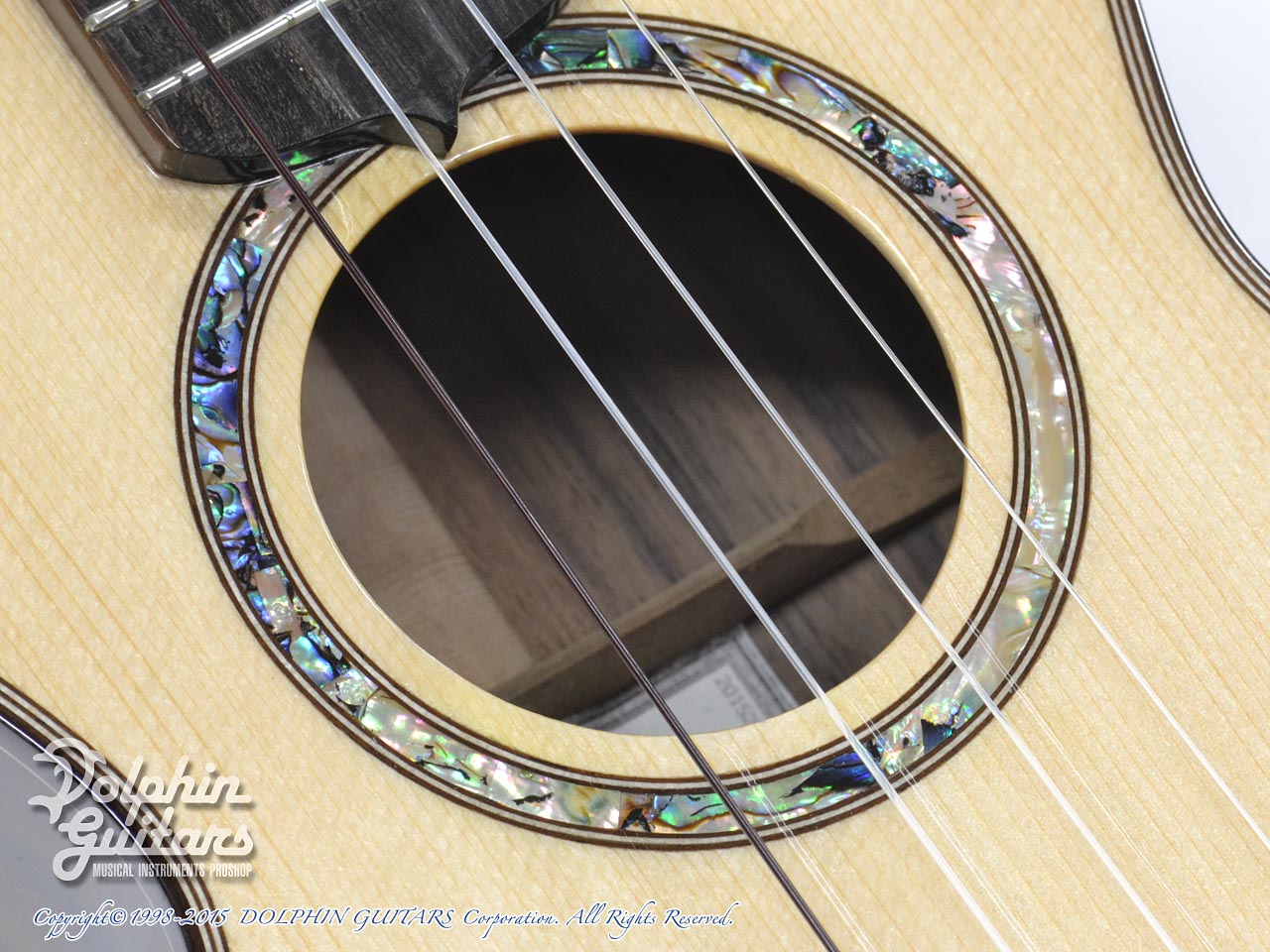 Maestro Guitars UC-IR|ドルフィンギターズ